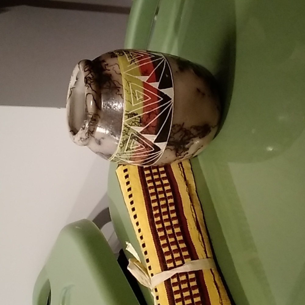 Handmade Mid western scarf and horse hair vase